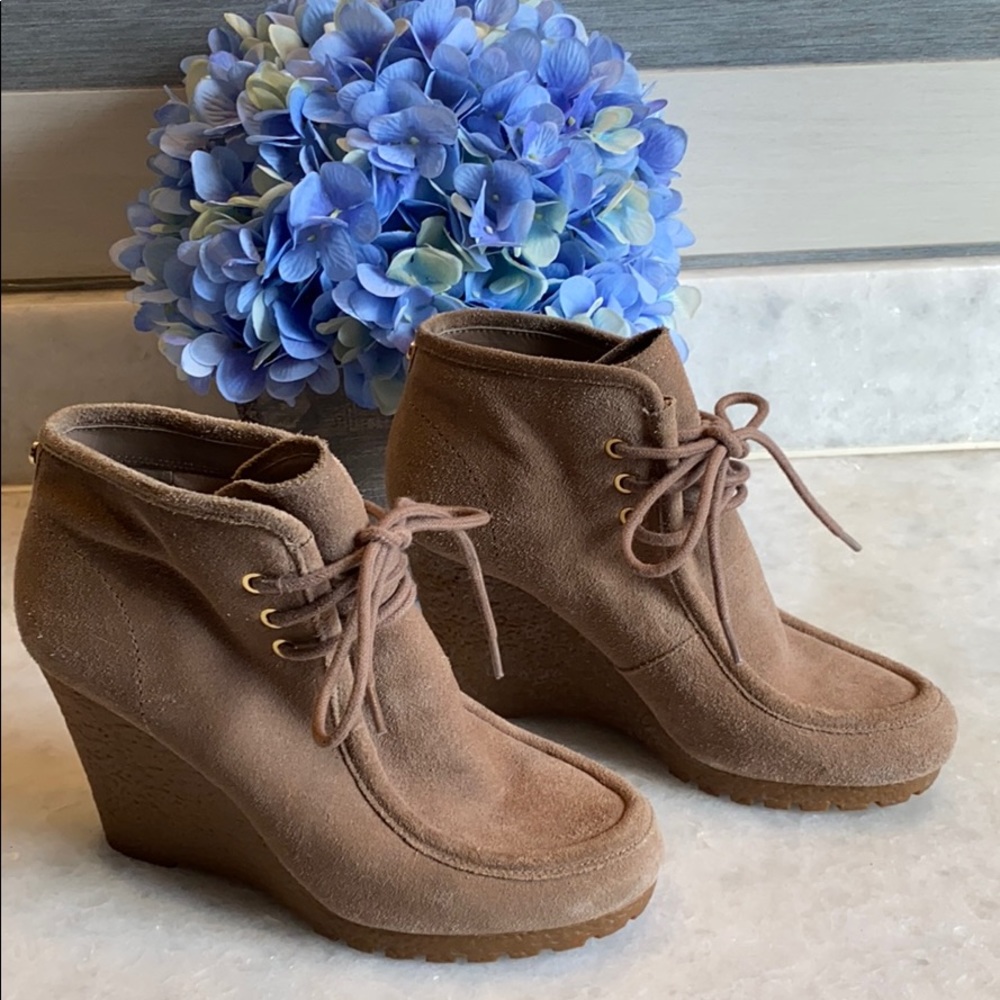 Michael Kors Suède Tan Booties